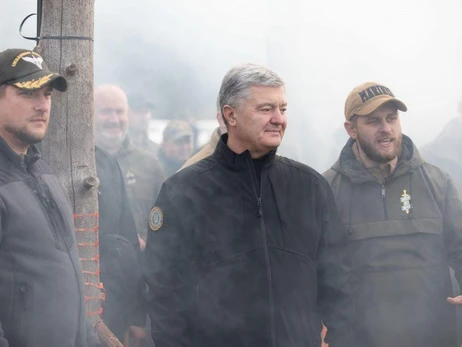 Петро Порошенко закликав українців припинити 