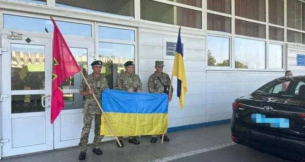 Україна повернула з Угорщини трьох військовополонених з 11