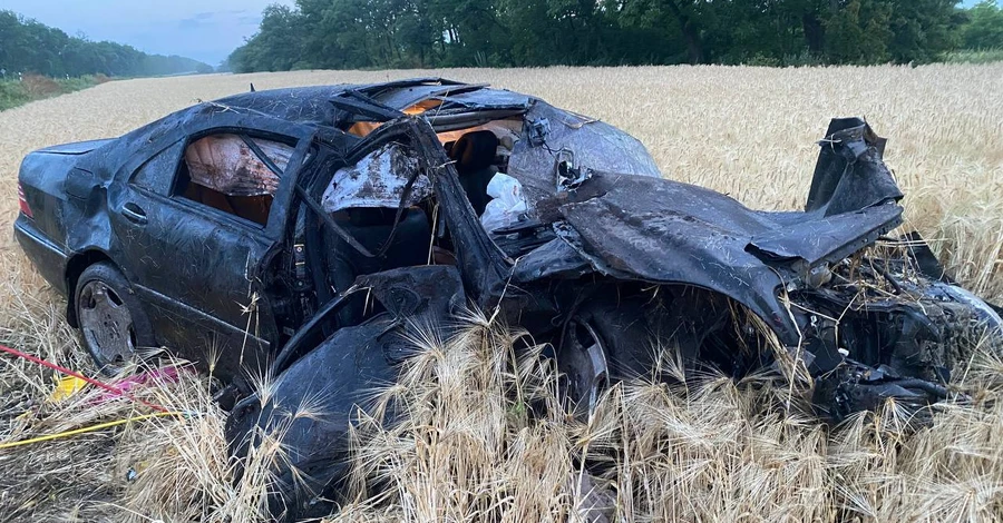 Под Кропивницким три выпускницы погибли в авто под управлением нетрезвого полицейского