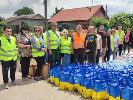 Пастор-волонтер із Миколаєва: Люди повертаються до сіл, де не залишилося цілих будинків