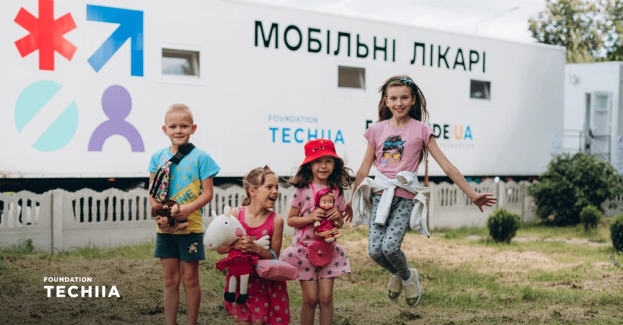 Факт. Три амбулаторні комплекси від «Фундація Течія» і «Мобільні лікарі» зробили перший виїзд