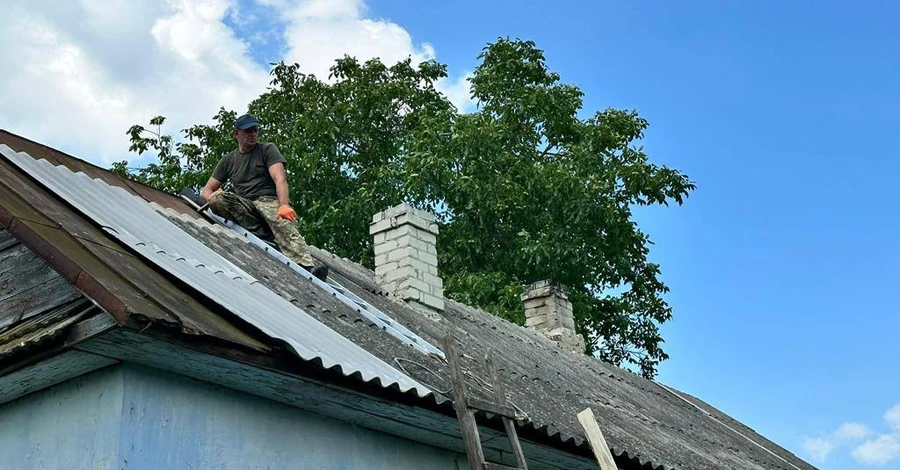 У Рівненській області під час повітряної тривоги пошкоджено приватні будинки