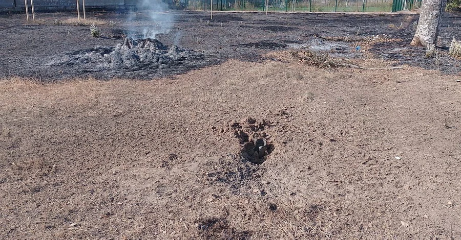 Российские войска обстреляли мирных жителей в поле на Херсонщине, есть раненые 