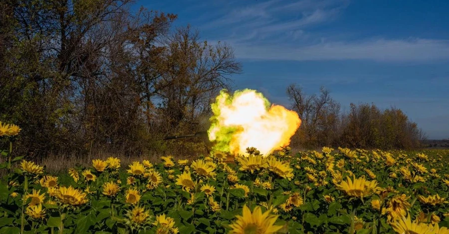 У Хмельницькій області працювала ППО, влада повідомила про вибухи 