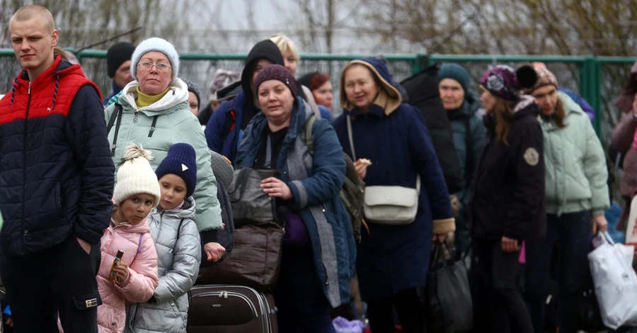 Евросоюз продлил временную защиту для украинцев, Польша была против