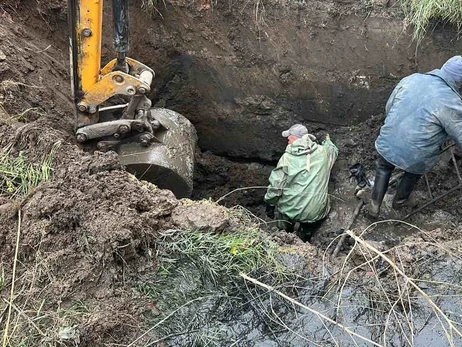 В Житомире полностью отключили водоснабжение из-за аварии на коллекторе