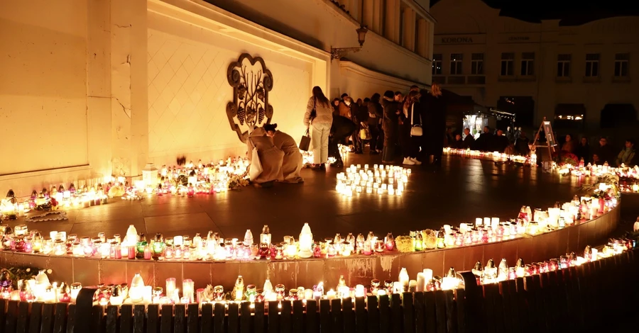 В Ужгороді та Мукачеві тисячі людей вшанували памʼять бійців 128-ї закарпатської бригади