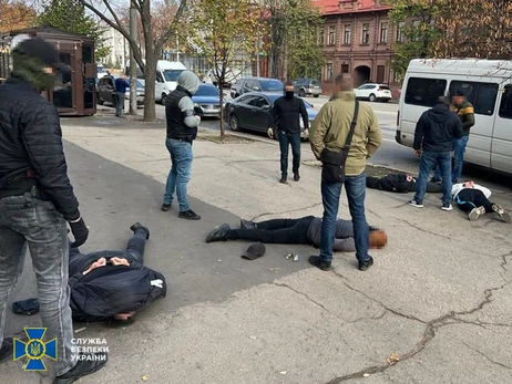 В Запорожье задержали рэкетиров, которые угрожали отрезать конечности автоперевозчикам