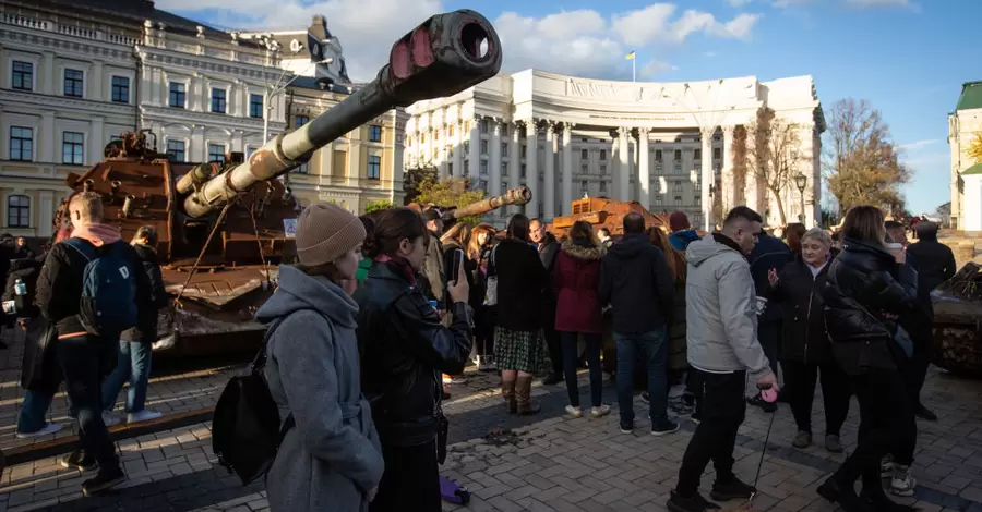 Президент подписал законы о продлении военного положения и мобилизации до 14 февраля 2024 года