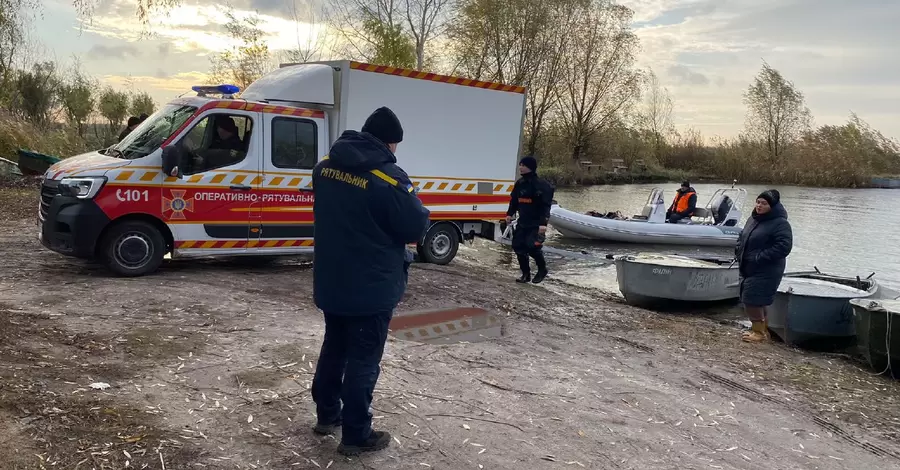 На Полтавщині другу добу водолази шукають рибалок, які зникли після перекидання човна