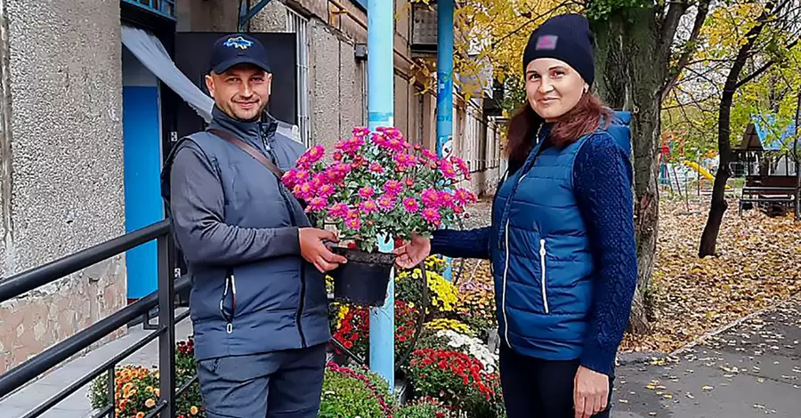 Ветеран АТО з Кропивницького допомагає ЗСУ, вирощуючи та продаючи хризантеми