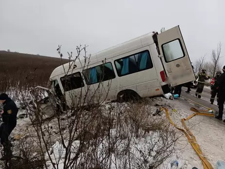 В Харьковской области в ДТП пострадали 18 человек, есть погибший