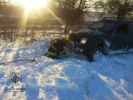 Число погибших из-за непогоды в Украине возросло до 12 человек