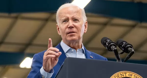 Байден просить Конгрес схвалити допомогу Україні: Путін не повинен перемогти  