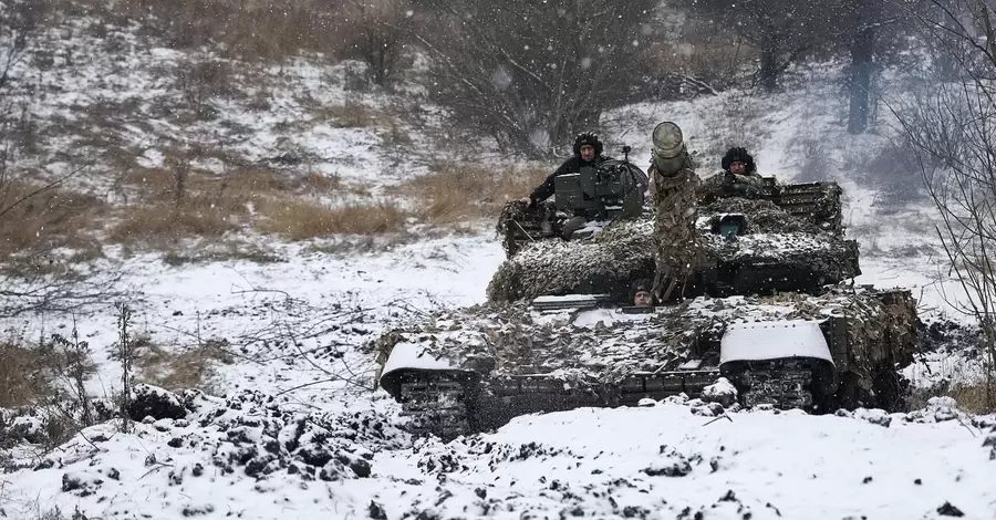 За добу на фронті відбулось 120 боїв, ЗСУ знищили понад 1300 російських окупантів