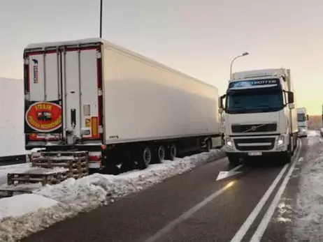 Польські перевізники через суд домоглися дозволу знову заблокувати кордон