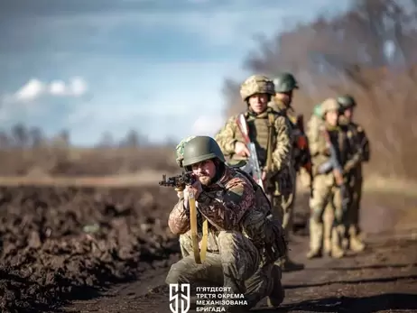 В ISW заявили, что россияне перебрасывают технику в Запорожской области 