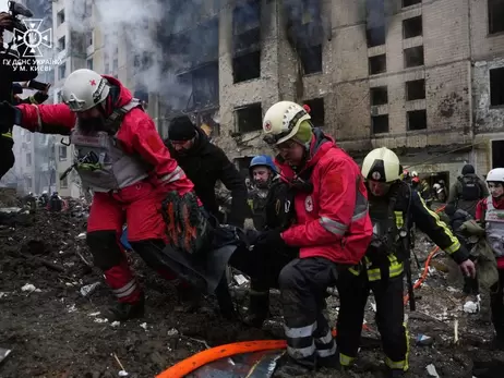 В Киеве скончался третий пострадавший от атаки по дому в Соломенском районе