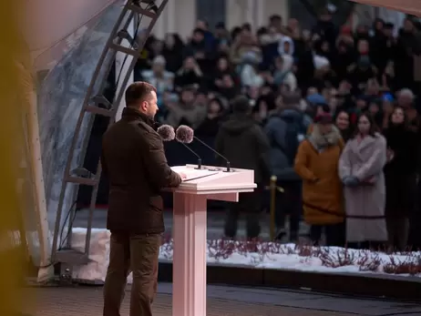 Зеленский на площади Вильнюса обратился к литовскому народу