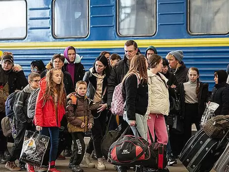 З 1 березня виплати ВПО зробили «справедливими»: половині поки залишили, решті скасували