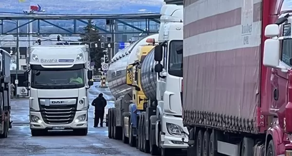 Из-за протестов польских фермеров затруднено движение в трех пунктах пропуска на границе