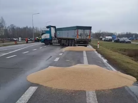 Блокада українсько-польського кордону: як вийти із патової ситуації