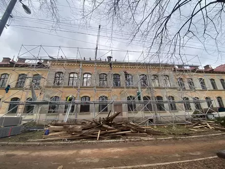 Во Львове над университетом, где учился Бандера, возводят защитный купол