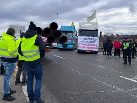 Польща запровадить обмеження, якщо уряди двох країн не домовляться 