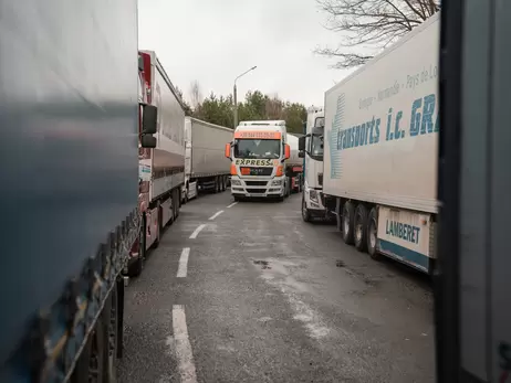 Польські перевізники можуть розпочати нові протести на кордоні з Україною