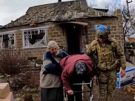 «Білі янголи» під обстрілами евакуювали з Авдіївського напрямку 26 людей та собаку