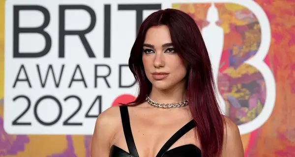 Вбрання зірок на Brit Awards: Дуа Ліпа у Versace, Кайлі Міноуг у Alexandre Vauthier