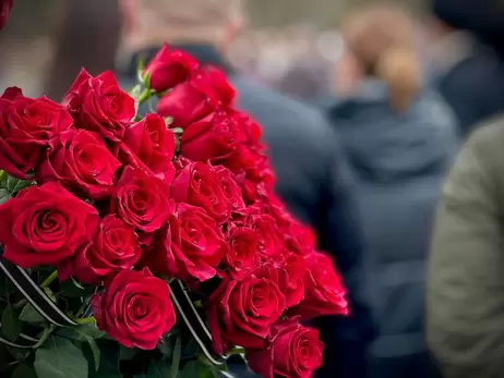 В Одессе попрощались с супругами Кравец и их тремя детьми, погибшими при атаке дронов