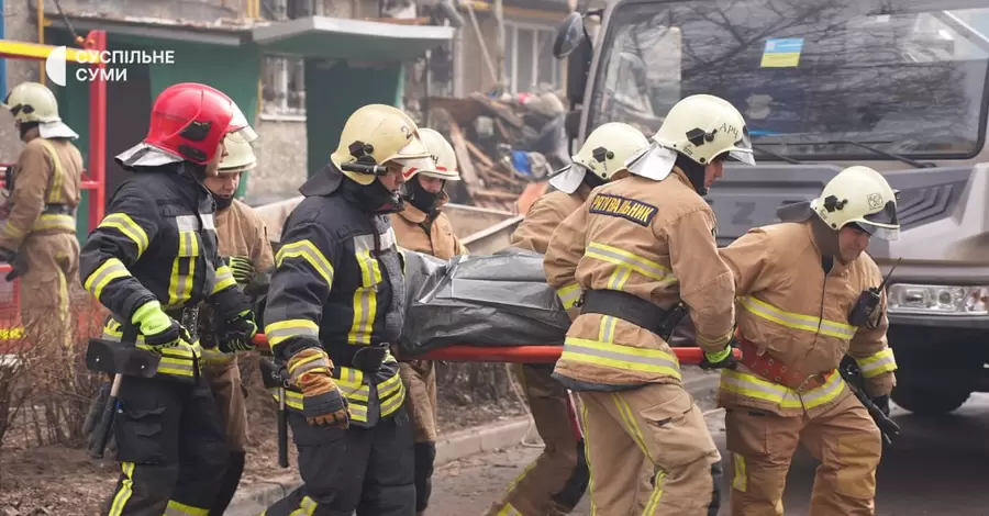 У Сумах з-під завалів дістали тіло третього загиблого