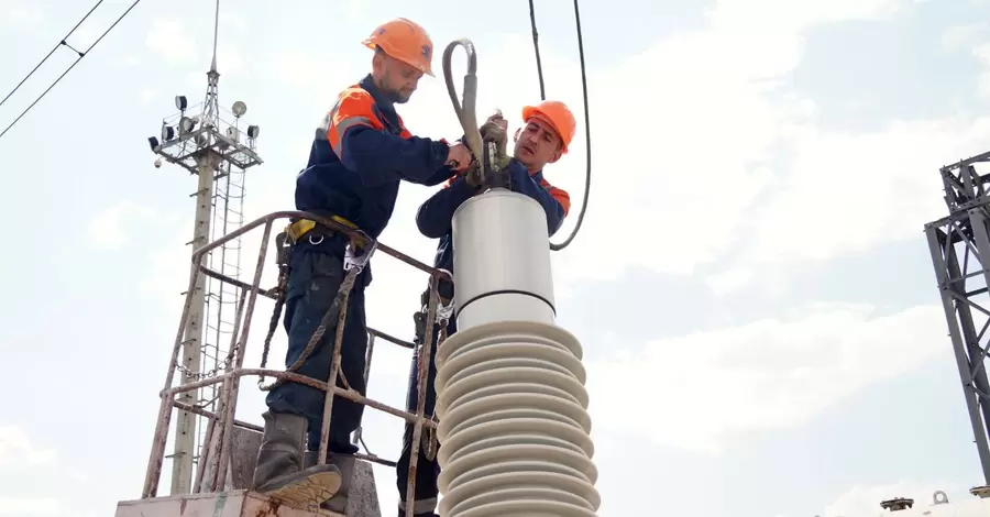 Тарифи на електроенергію зростуть вже цього літа. Скільки заплатимо