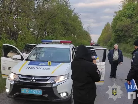 Неизвестные в Винницкой области ночью расстреляли полицейских, один правоохранитель погиб