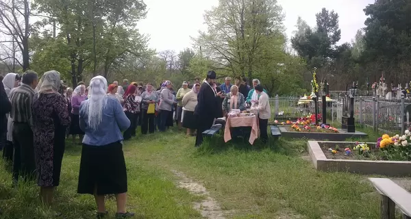 Традиции поминальных дней: готовим коливо, говорим о мертвых только хорошее и молимся