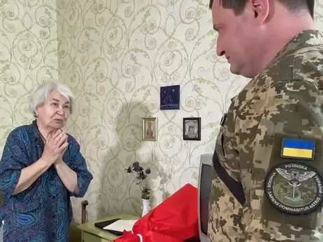 81-летняя лучанка, которая с каждой пенсии донатит на дроны, получила награды от ГУР 