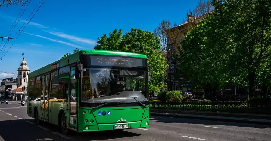 У Миколаєві ходитимуть на два автобуси менше через мобілізацію водіїв