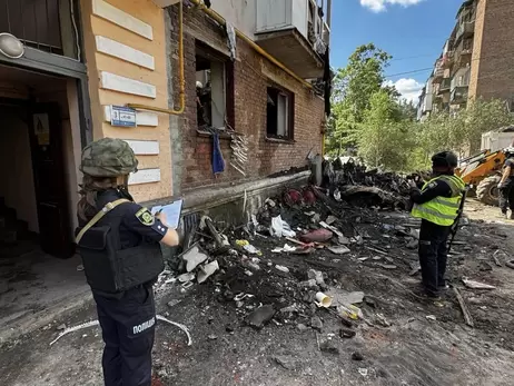 У Харкові дістали тіло ще однієї жертви російського удару по багатоповерхівці