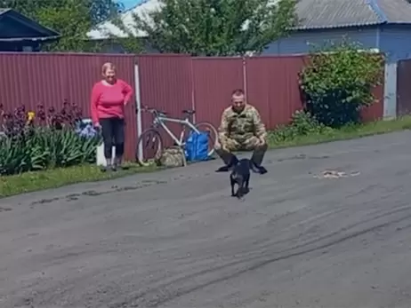 Пограничник Андрей после 2 лет плена воссоединился со своим псом