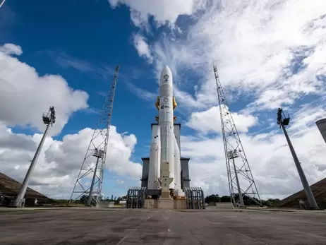 Конкуренти Ілона Маска: європейці запустили в космос ракету Ariane-6