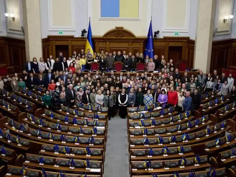 Парламент повернеться до роботи, коли нардепи матимуть остаточний варіант законопроєкту про УПЦ МП