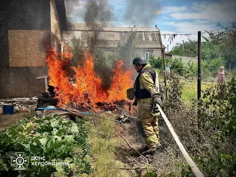 В Херсоне россияне сбросили возле магазина взрывчатку с дрона - госпитализированы пять человек