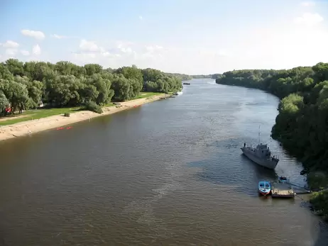 Забруднюючі речовини у річці Десна дійшли до Чернігова