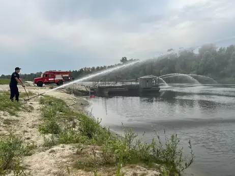 Загрязнение воды на Десне: советуют слухам не верить, но запастись водой