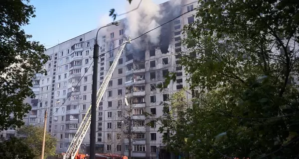 З-під завалів багатоповерхівки у Харкові дістали тіло 94-річної жінки