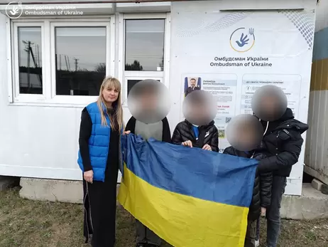 З окупації вдалося повернути матір із трьома дітьми, яких намагалися відібрати росіяни 