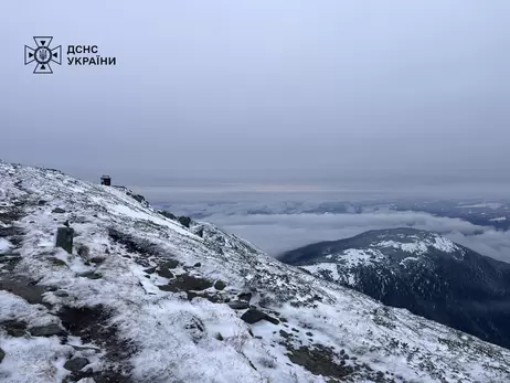 В Карпатах выпало 13 сантиметров снега, спасатели показали виды с гор