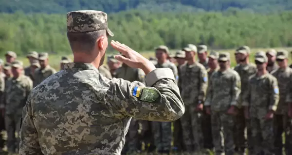 Командиру дозволили самому набирати військо: чи спрацюють нові правила рекрутингу