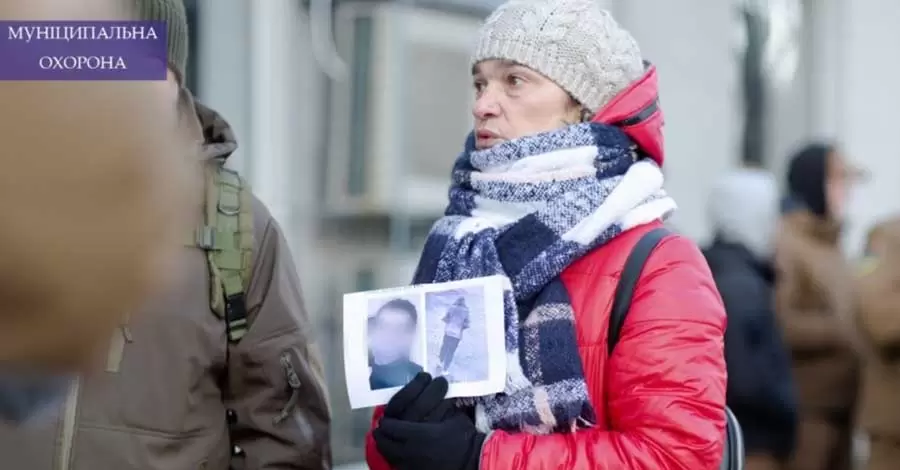 Як шукати людей зі старечими розладами: через поліцію, волонтерів, соцмережі